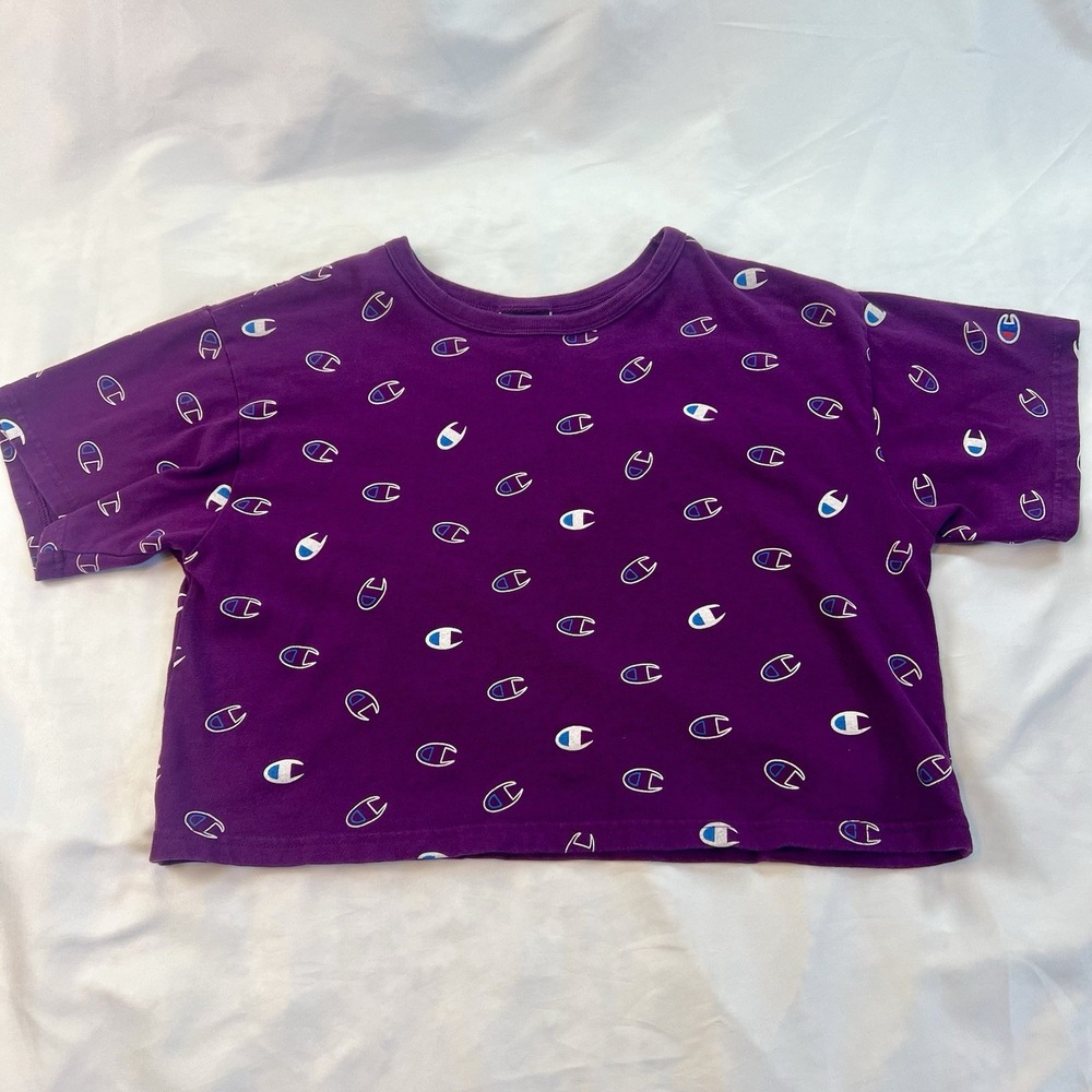 Champion T-Shirt Women's Large Short Sleeve Crop Top Purple All Over Logo Print‎